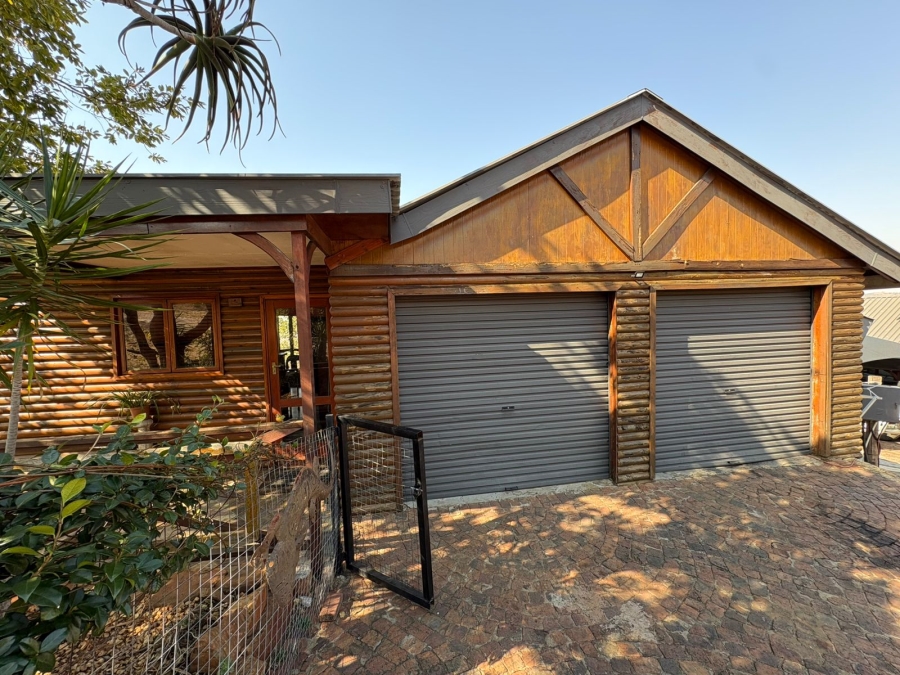 5 Bedroom Property for Sale in Waterkloof A H North West